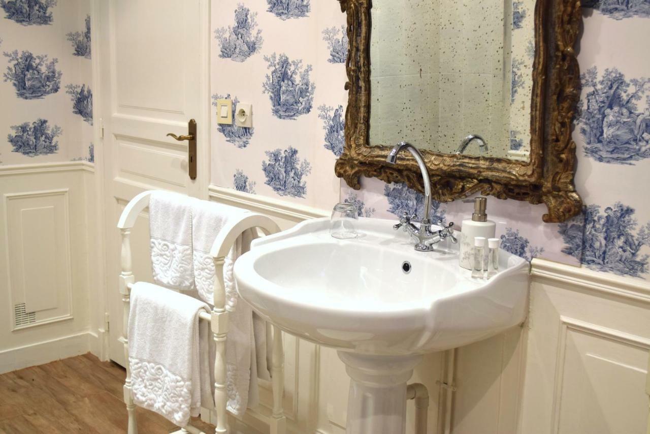 De Charme Courjumelle Holiday home *